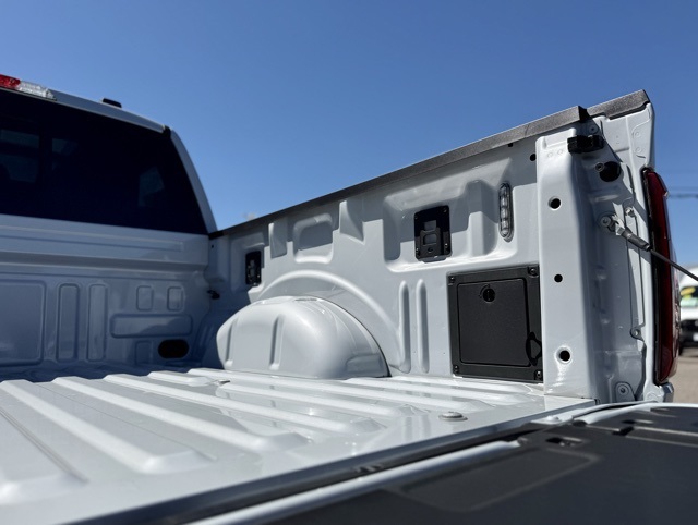 2025 Ford F-150 Lariat photo 9