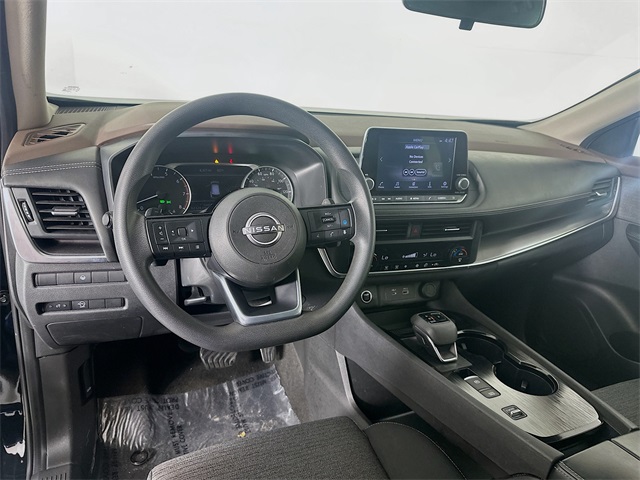 2023 Nissan Rogue SV photo 10