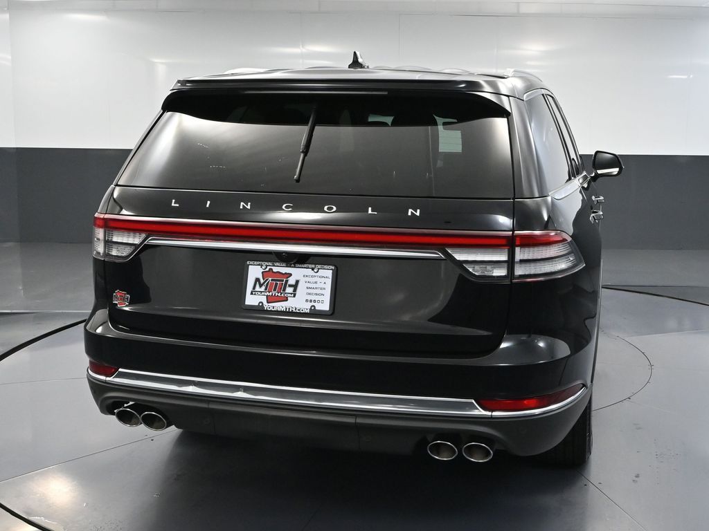 2023 Lincoln Aviator Reserve photo 2