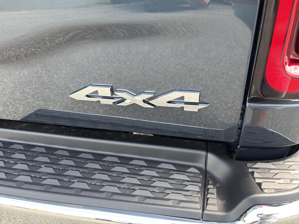 2025 Ram 2500 Big Horn photo 16