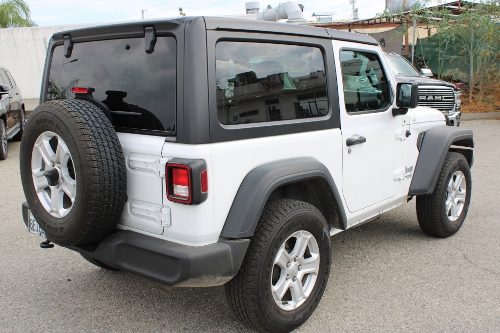 2018 Jeep Wrangler Sport S photo 4
