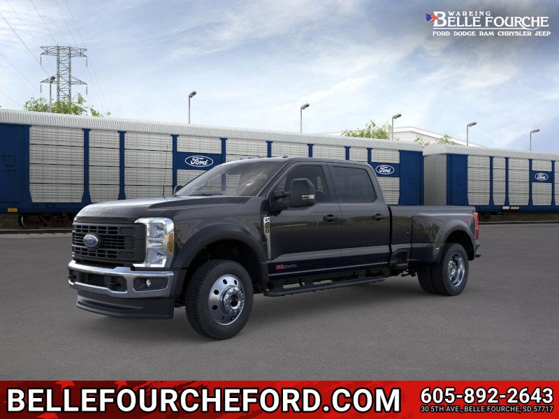 2026 Ford F-450 Super Duty XL's photo