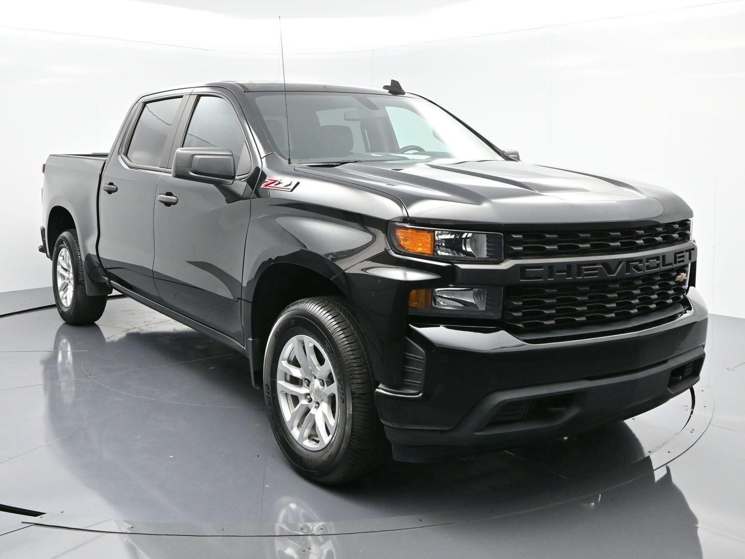 2021 Chevrolet Silverado 1500 photo 2