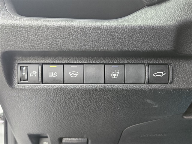 2023 Toyota RAV4 Hybrid XLE Premium photo 29