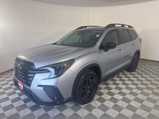 2025 Subaru Ascent Onyx Edition Touring photo 3