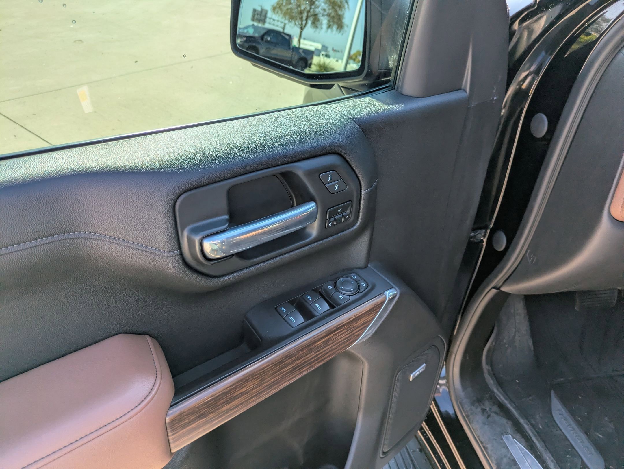 2021 Chevrolet Silverado 1500 High Country photo 12