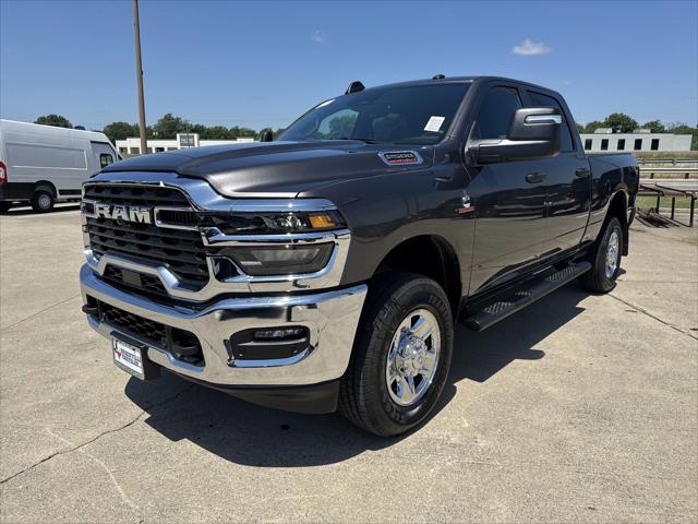 2025 Ram 2500 Tradesman photo 3