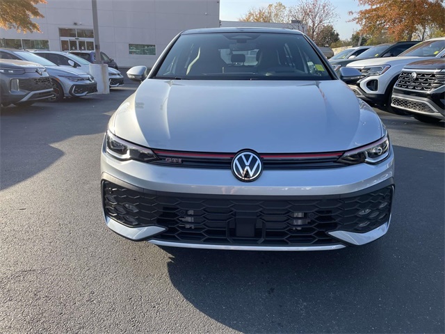 2026 Volkswagen Golf GTI Autobahn photo 2