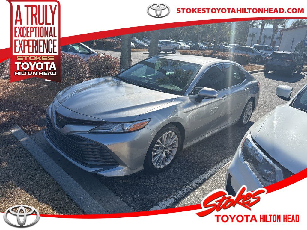 2020 Toyota Camry XLE's photo