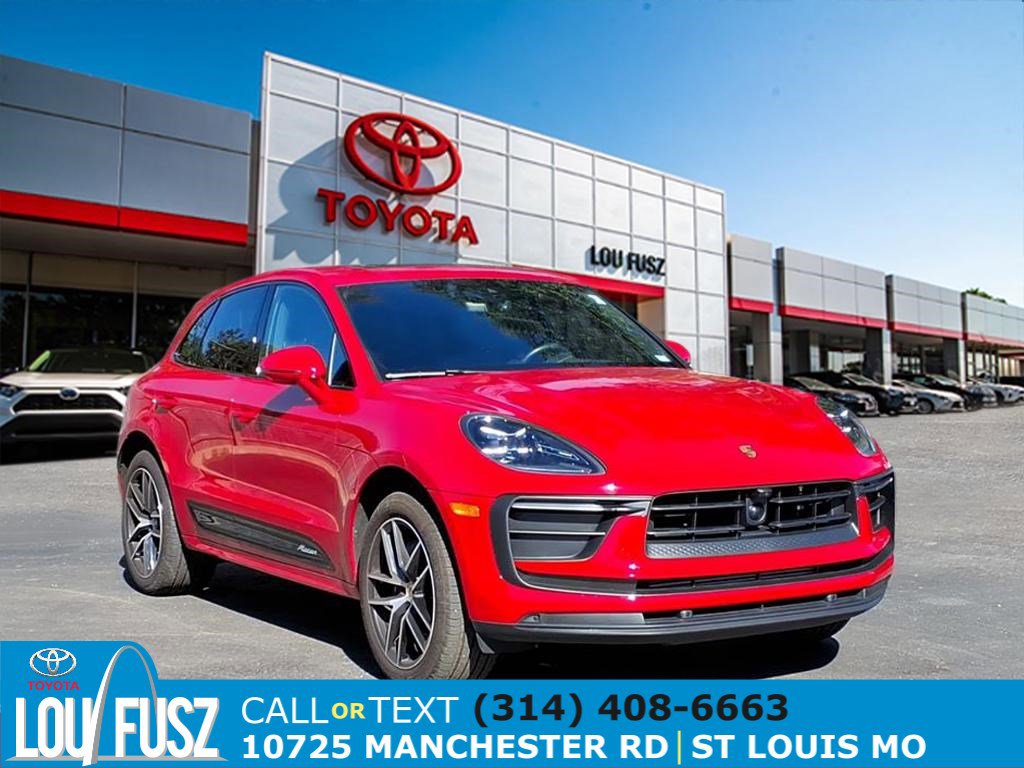 2024 Porsche Macan Base