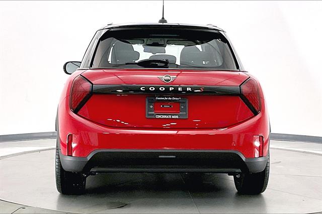 2025 Mini Cooper Hardtop Signature photo 3