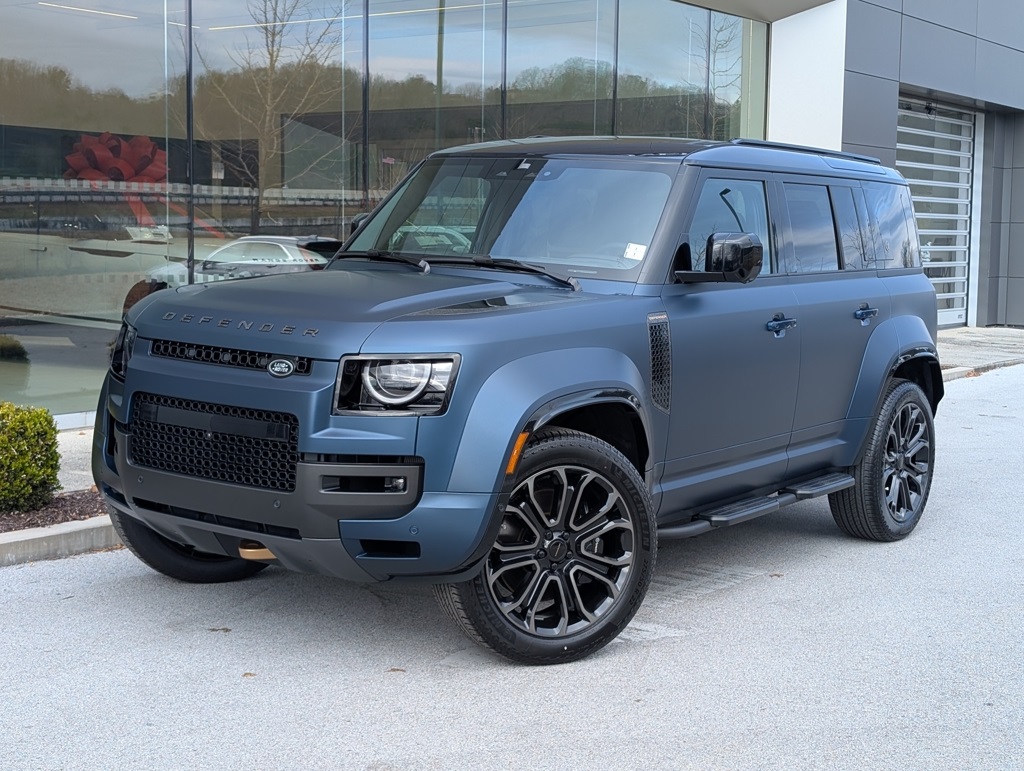 2026 Land Rover Defender OCTA's photo