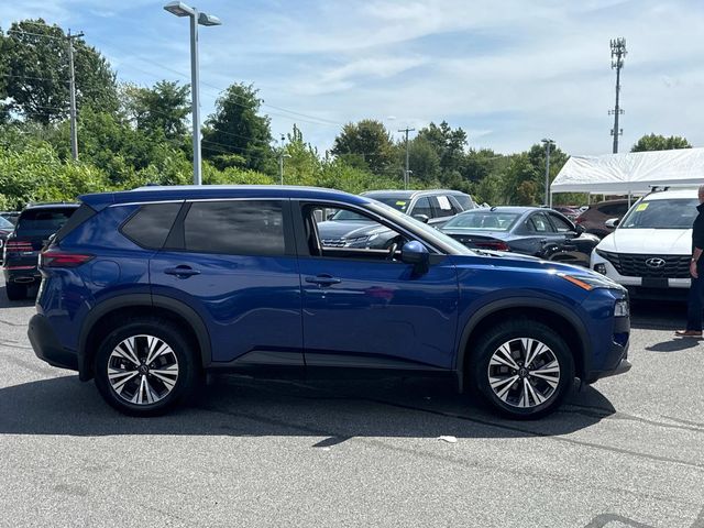 2023 Nissan Rogue SV photo 3