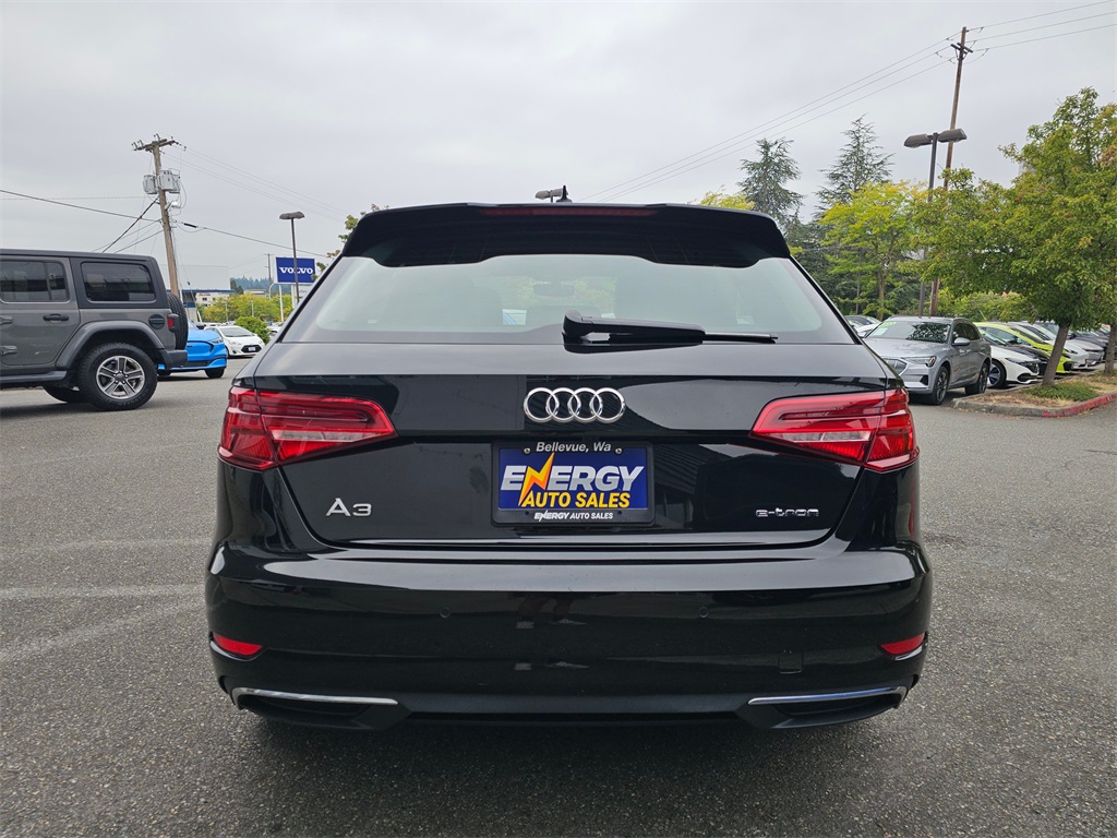2017 Audi A3 E-tron Premium Plus photo 6