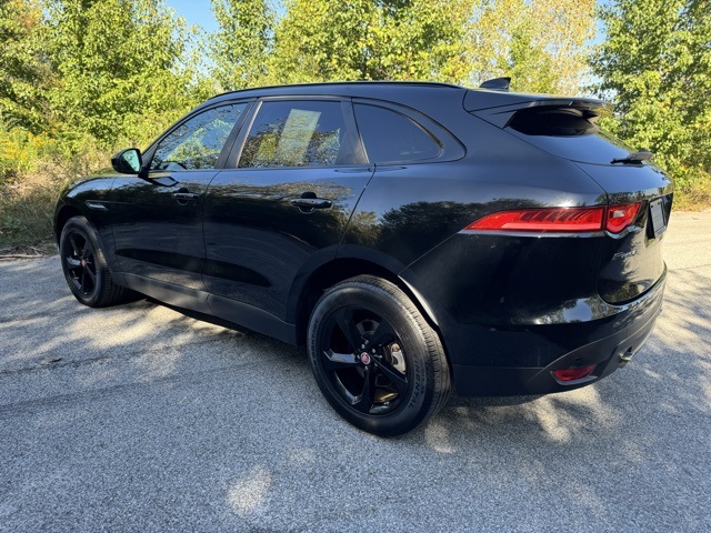 2019 Jaguar F-PACE Premium photo 8