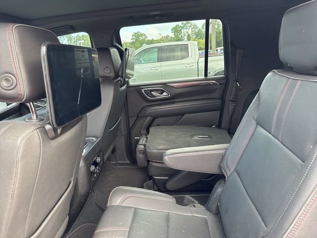 2023 Chevrolet Suburban RST photo 4