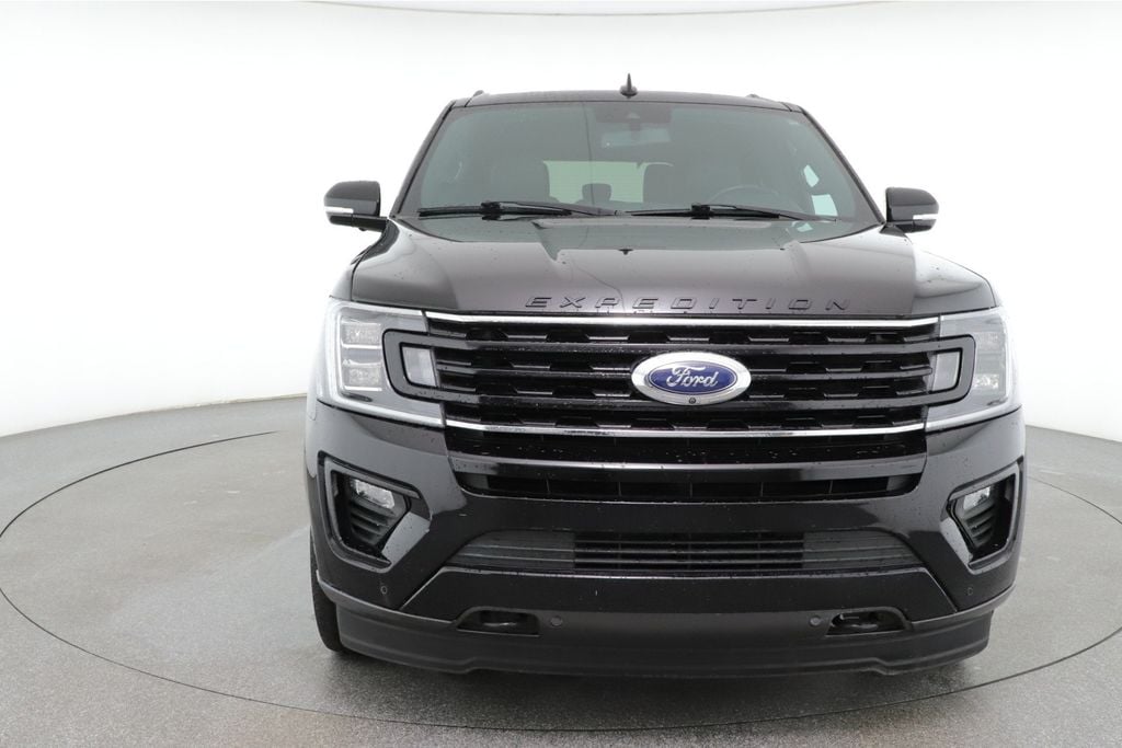 Used 2021 Ford Expedition Limited 4×4 with Panoramic Vista Roof & 2nd Row Captain’s Chairs SUV