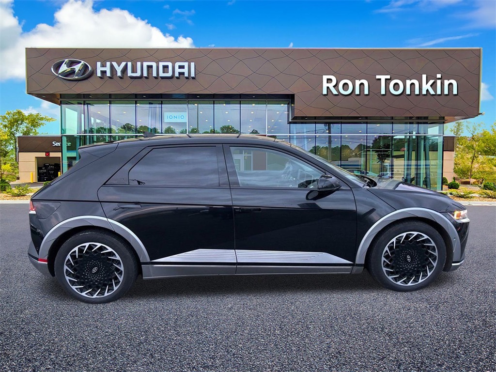 Used 2022 Hyundai IONIQ 5 Limited with VIN KM8KRDAF7NU068218 for sale in Gresham, OR