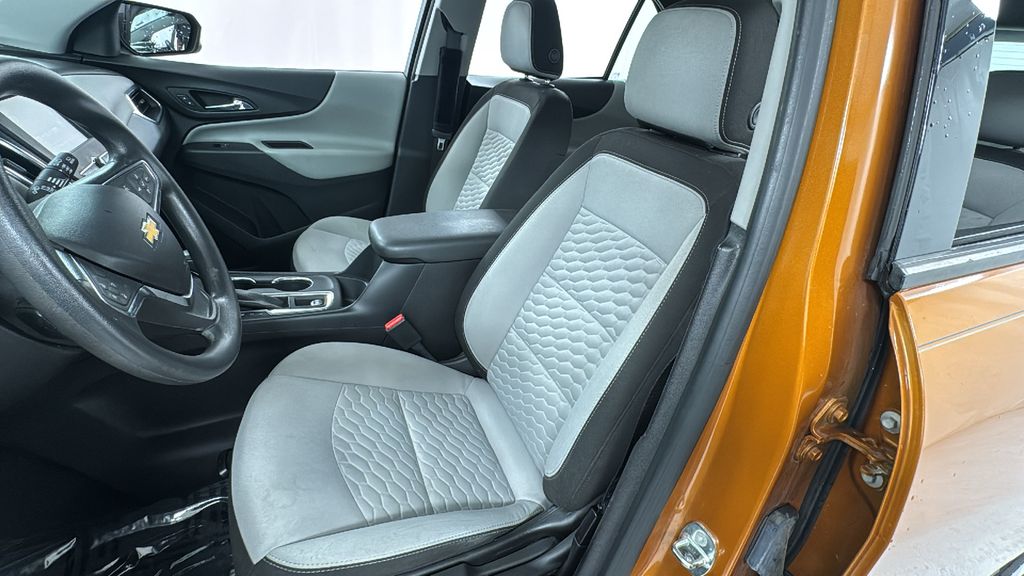 2018 Chevrolet Equinox LS photo 10