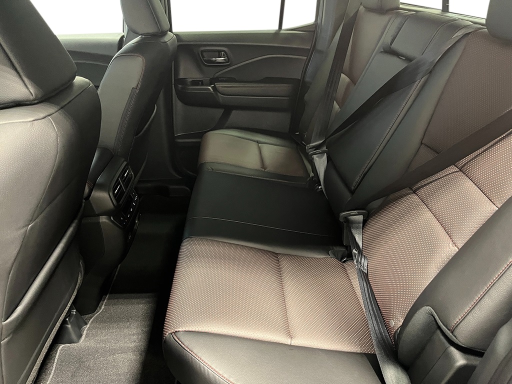 2025 Honda Ridgeline Black Edition photo 23