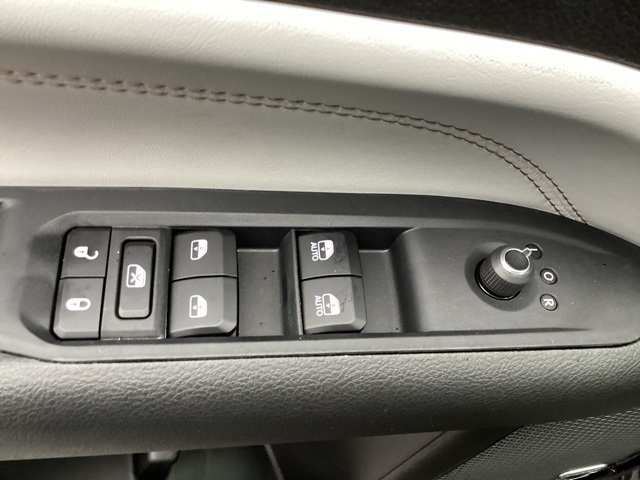 2025 Jeep Compass Limited photo 4