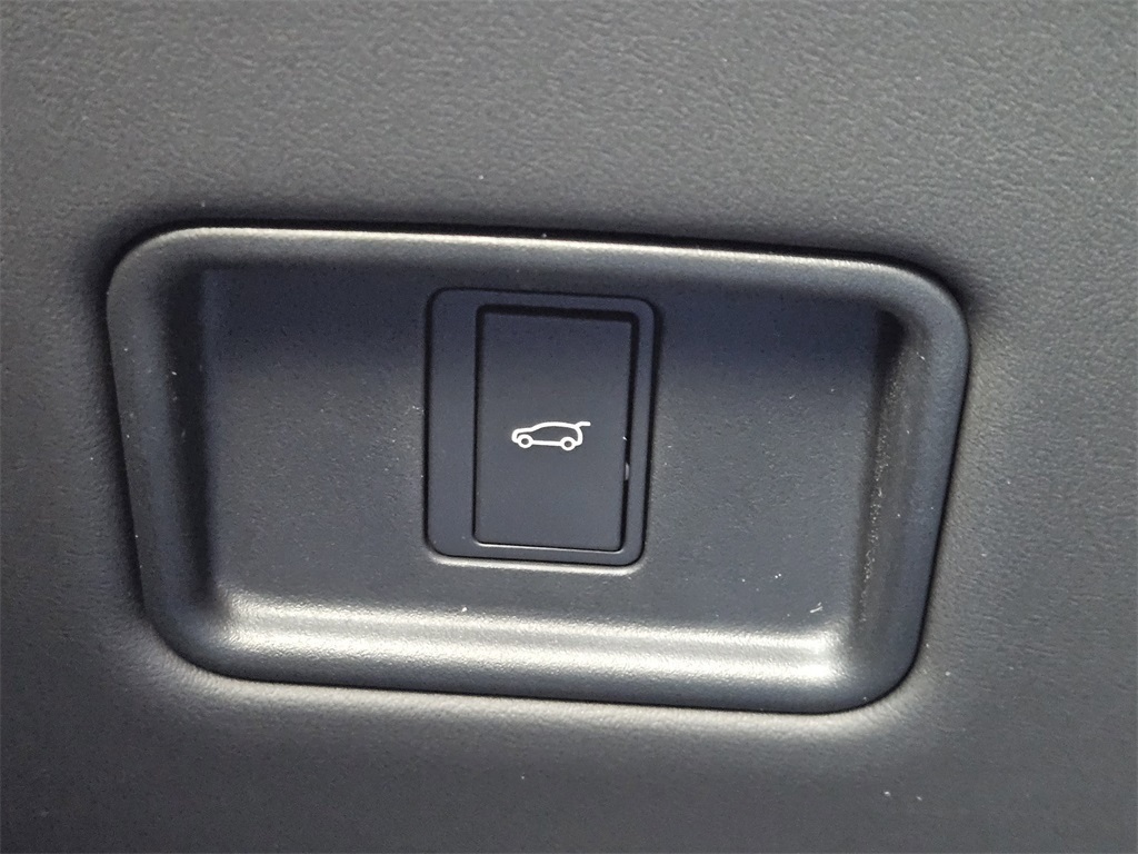 2025 Land Rover Range Rover Sport SE photo 18