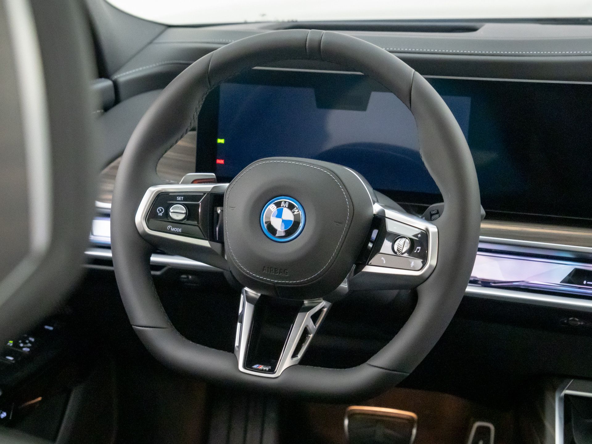 New 2025 Black Sapphire Metallic BMW xDrive60 image 11
