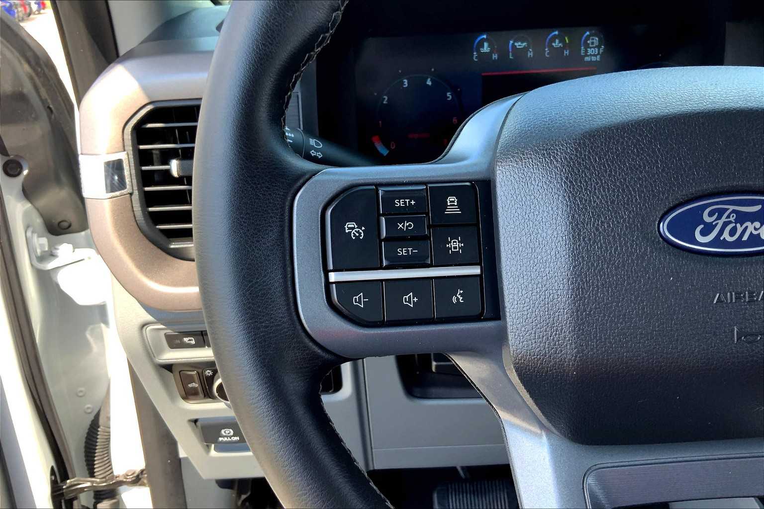 2024 Ford F-150 XLT photo 22