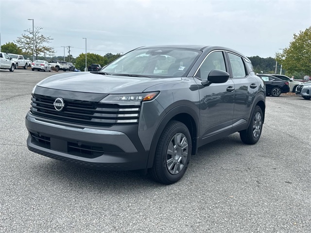 2025 Nissan Kicks S photo 4