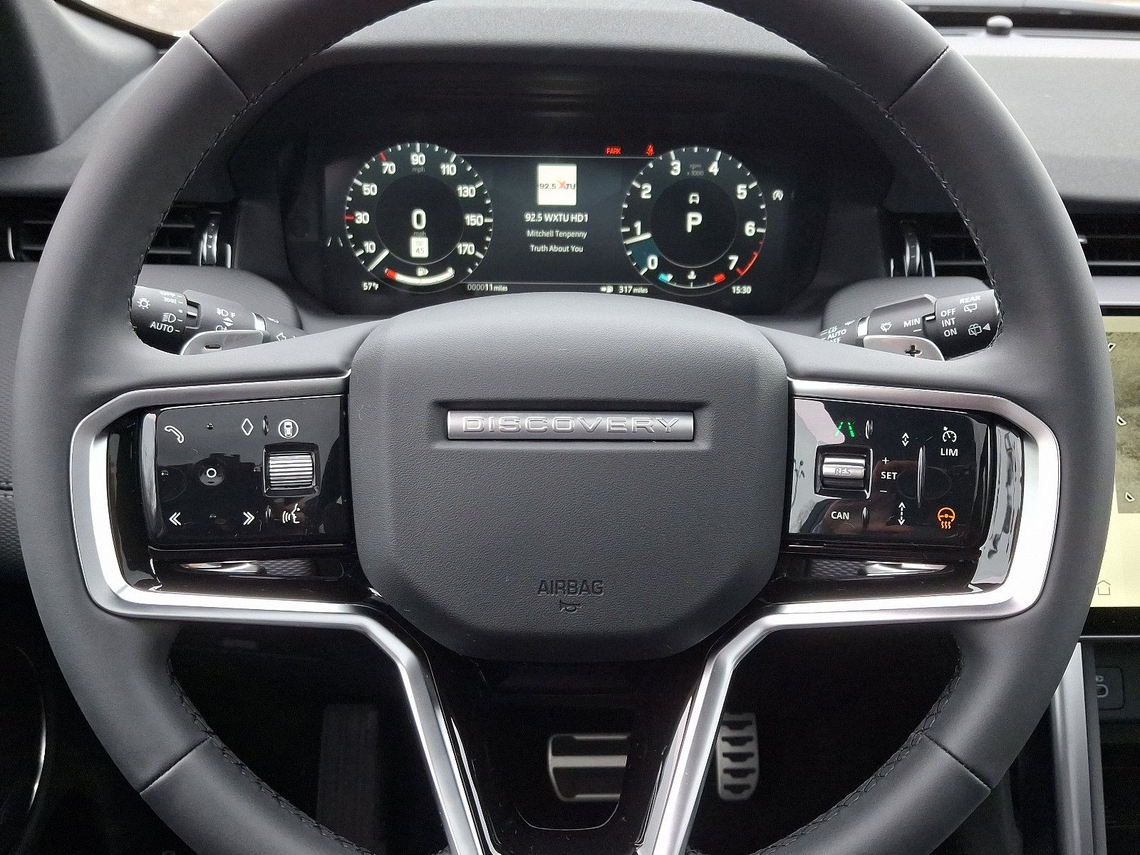 2025 Land Rover Discovery Sport Dynamic SE photo 21