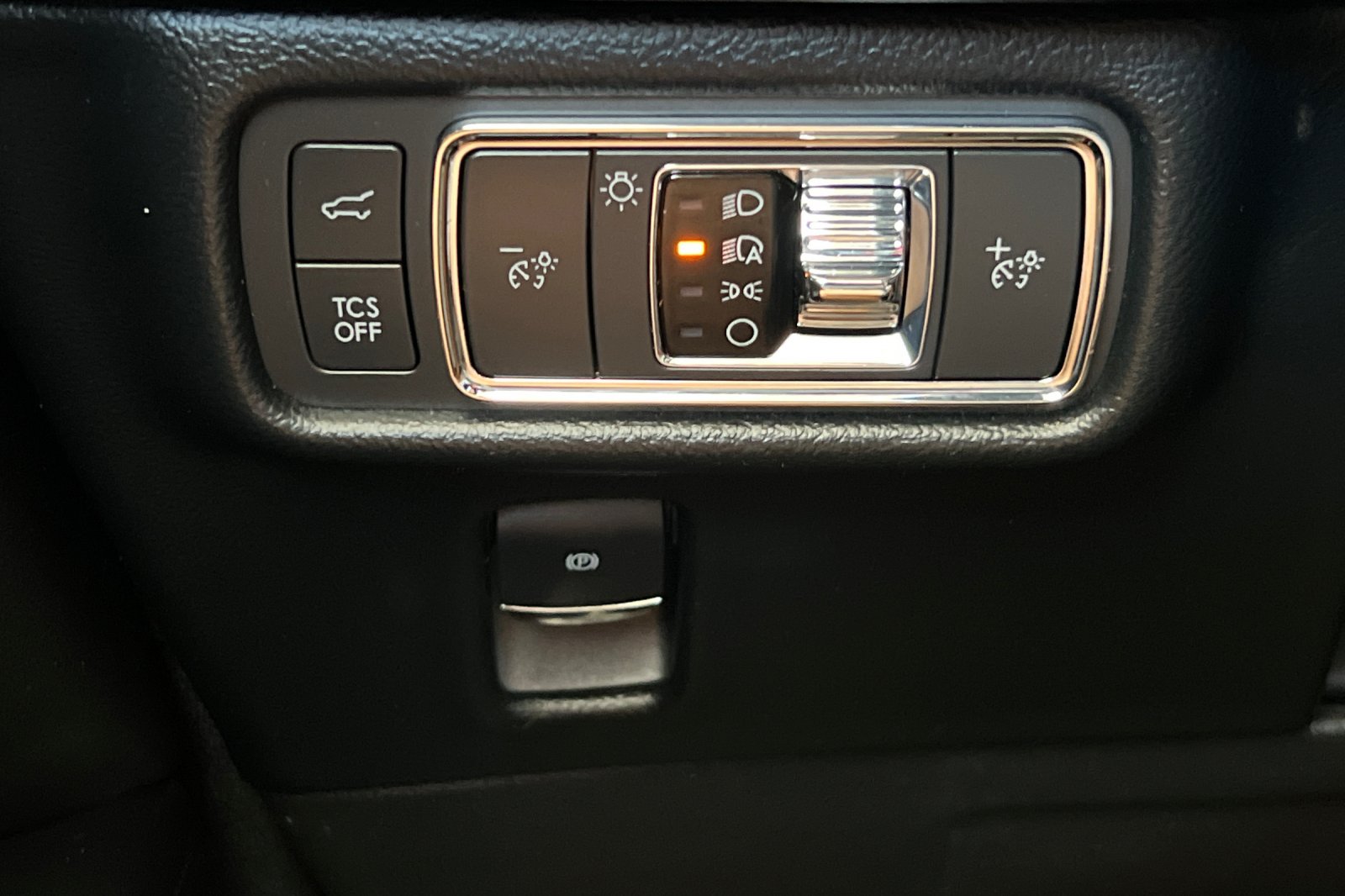 2021 Lincoln Nautilus Standard photo 29