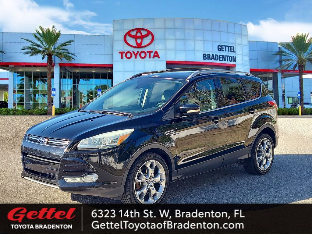 2016 Ford Escape Titanium's photo