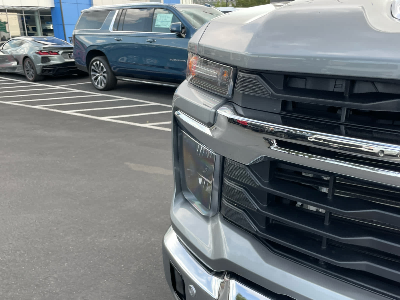 2025 Chevrolet Silverado 3500HD LT photo 16