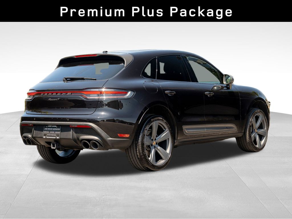 2024 Porsche Macan T photo 4