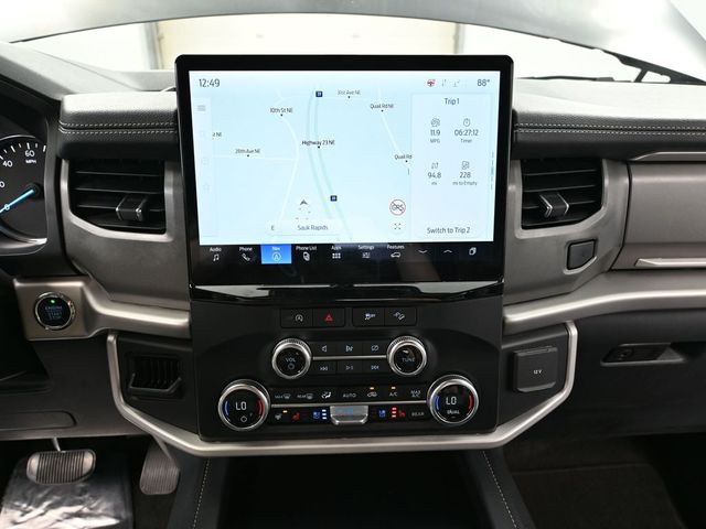 2023 Ford Expedition XLT photo 24