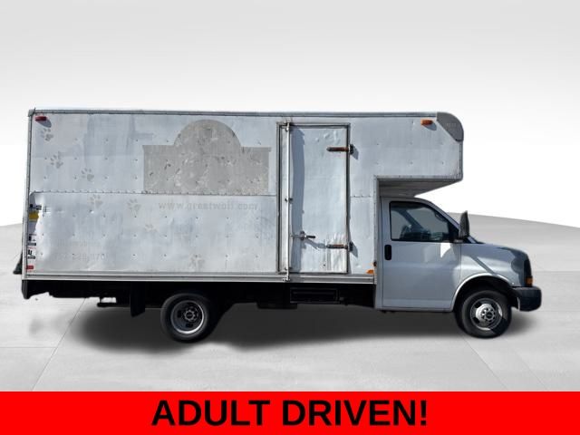 2006 Gmc Savana photo 2