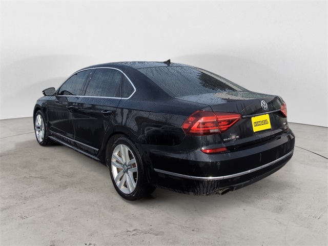 2017 Volkswagen Passat SE photo 4
