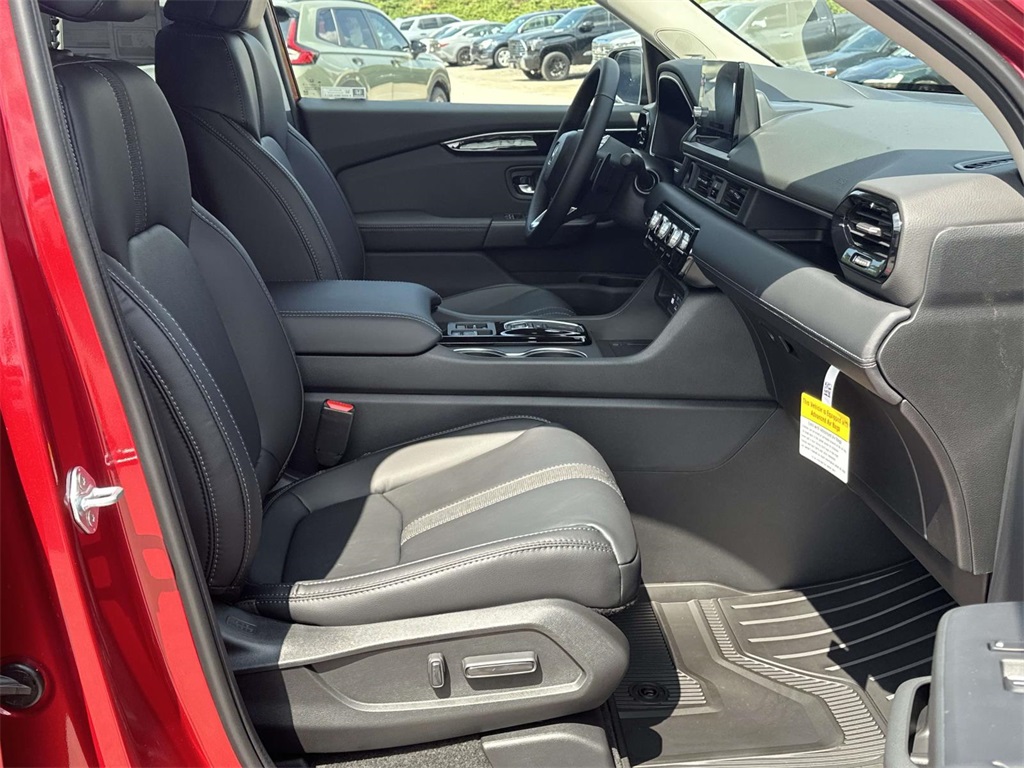 2025 Honda Pilot Touring photo 6