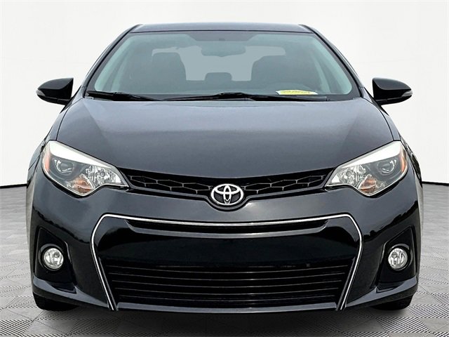 2016 Toyota Corolla Plus photo 2