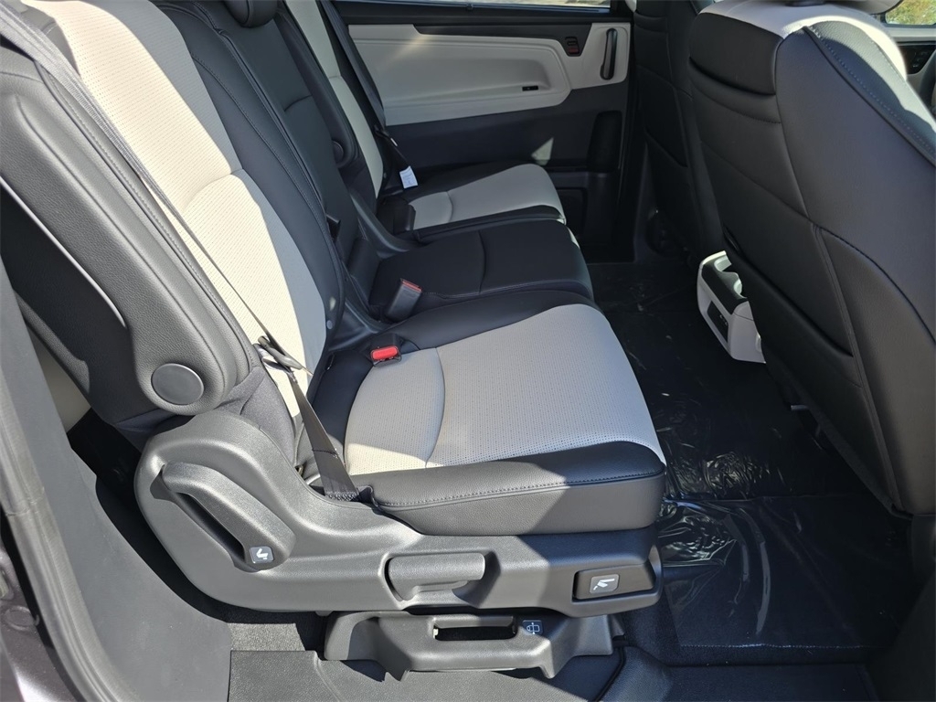 2026 Honda Odyssey Elite photo 17