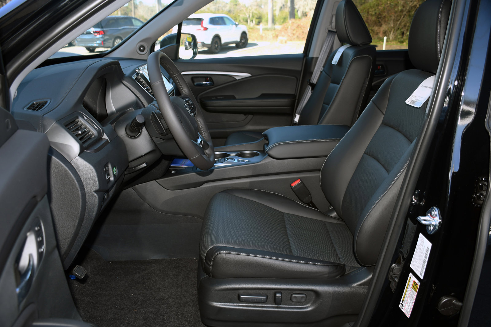 2025 Honda Ridgeline RTL photo 3
