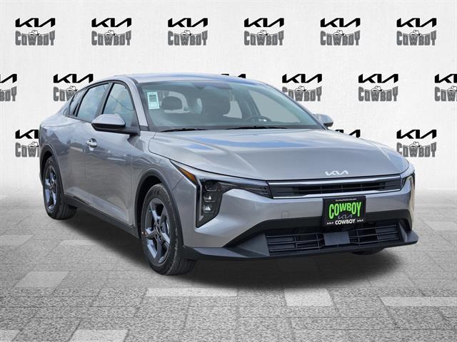 2025 Kia K4 LXS's photo