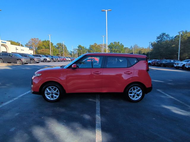 2021 Kia Soul S photo 2