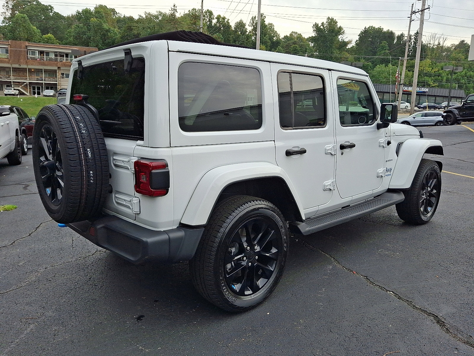 2022 Jeep Wrangler 4xe Unlimited Sahara photo 7