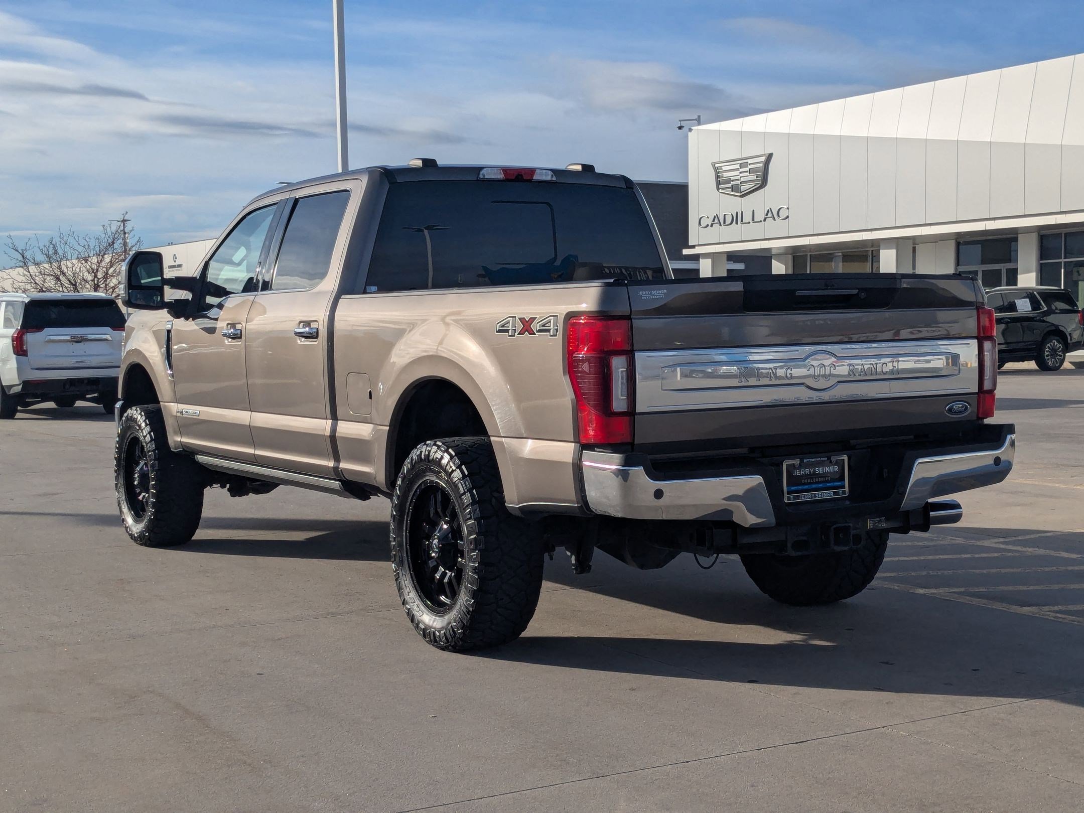 2022 Ford F-350 King Ranch photo 3