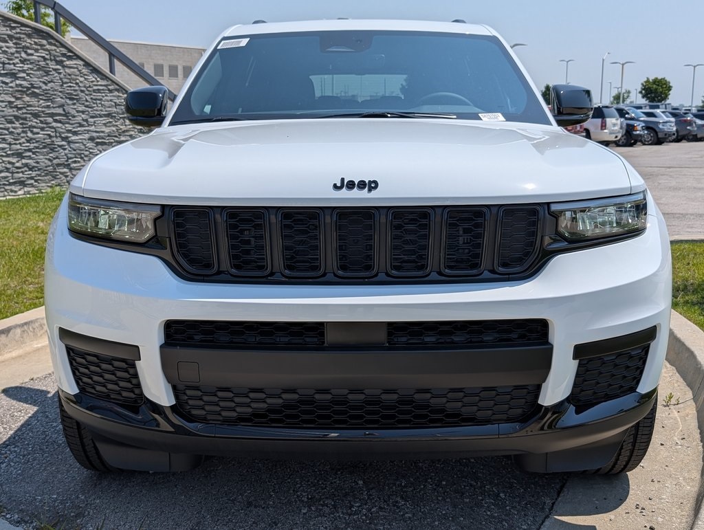 2025 Jeep Grand Cherokee Altitude X photo 4