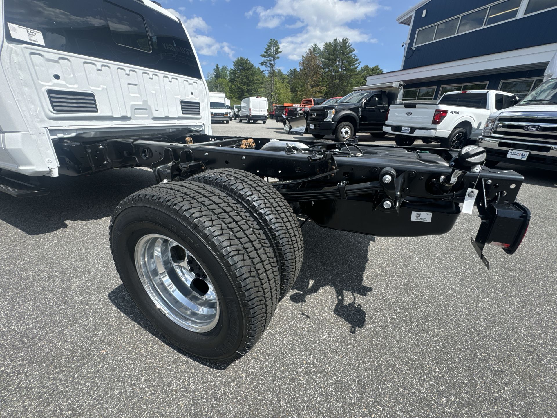 2025 Ford F-350 XL photo 3