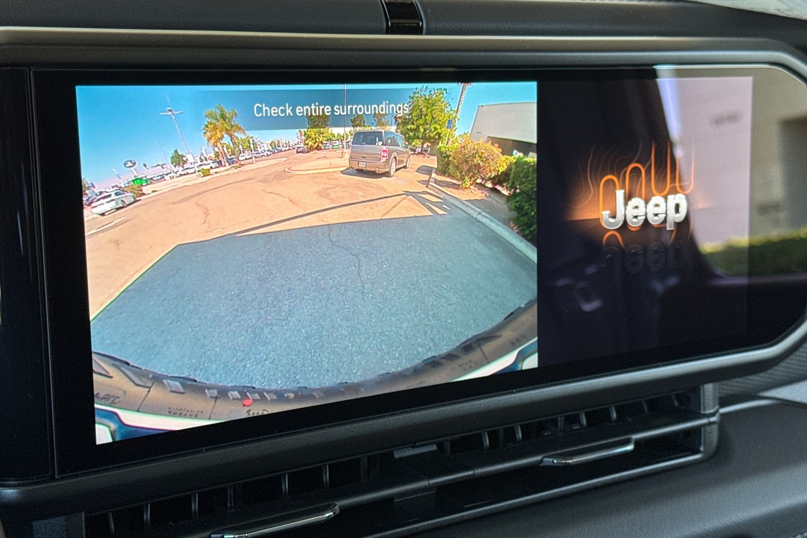 2025 Jeep Wrangler Rubicon photo 18