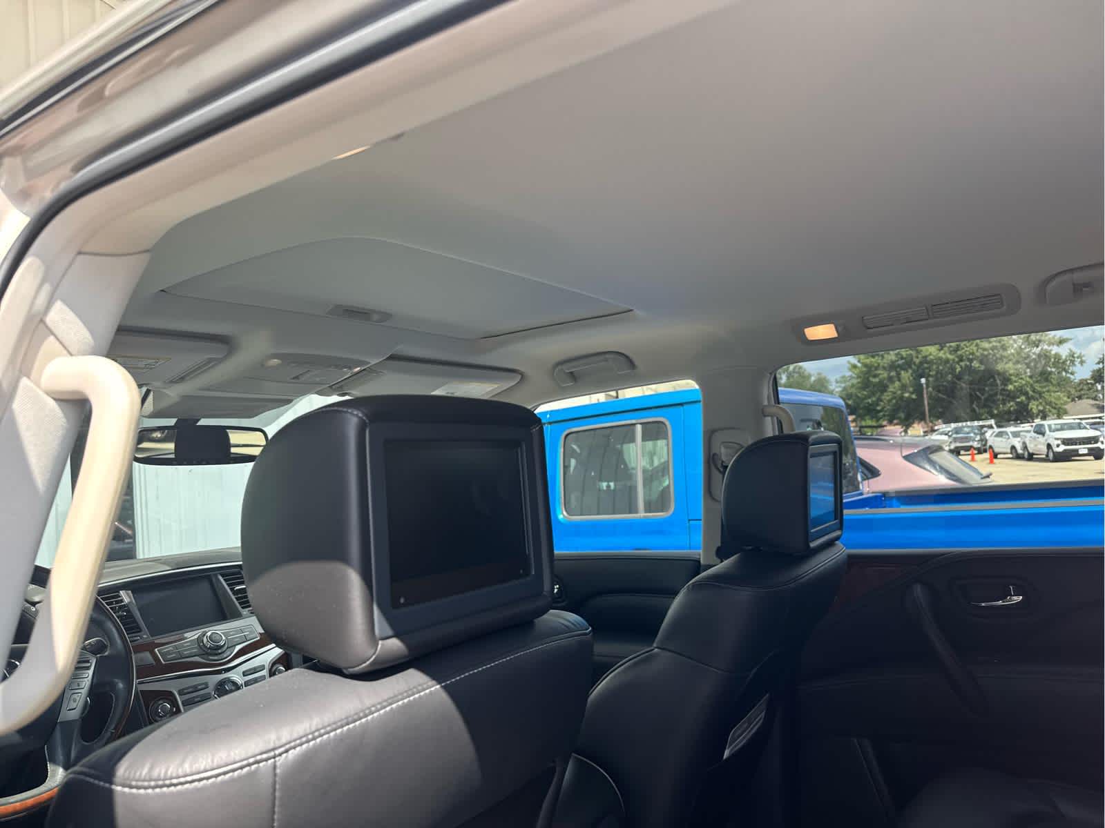 2019 Infiniti QX80 Luxe photo 15