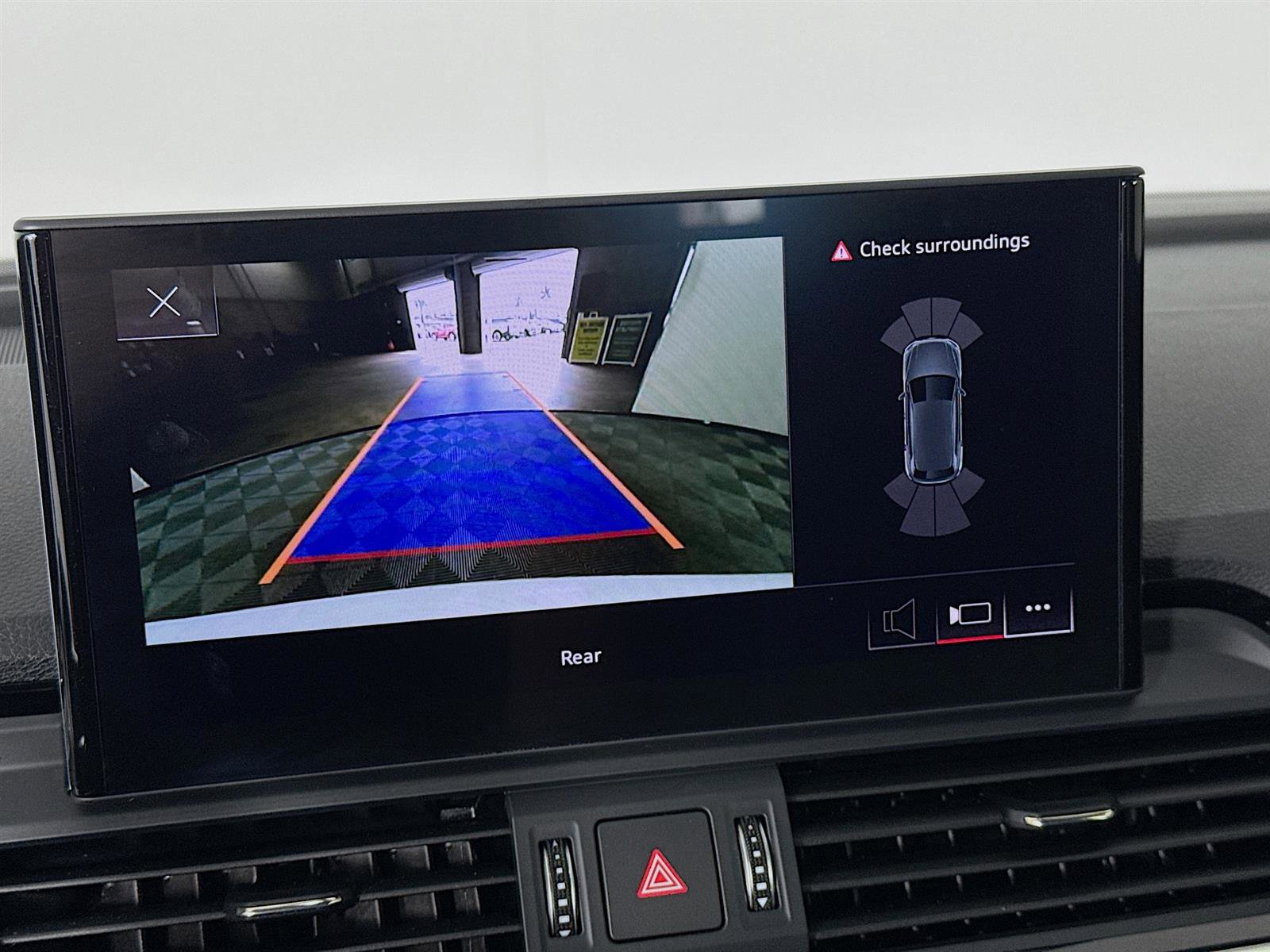 2021 Audi Q5 45 Premium photo 14